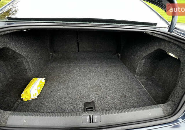 Серый Фольксваген Пассат, объемом двигателя 1.8 л и пробегом 292 тыс. км за 6500 $, фото 12 на Automoto.ua