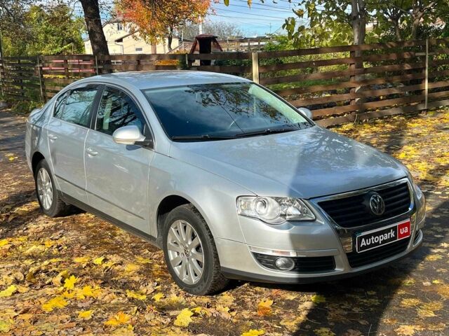 Сірий Фольксваген Пассат, об'ємом двигуна 1.8 л та пробігом 258 тис. км за 6890 $, фото 2 на Automoto.ua