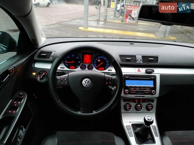 Серый Фольксваген Пассат, объемом двигателя 1.97 л и пробегом 262 тыс. км за 8700 $, фото 18 на Automoto.ua