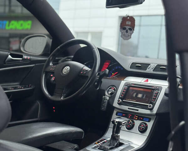 Серый Фольксваген Пассат, объемом двигателя 1.97 л и пробегом 275 тыс. км за 6950 $, фото 43 на Automoto.ua