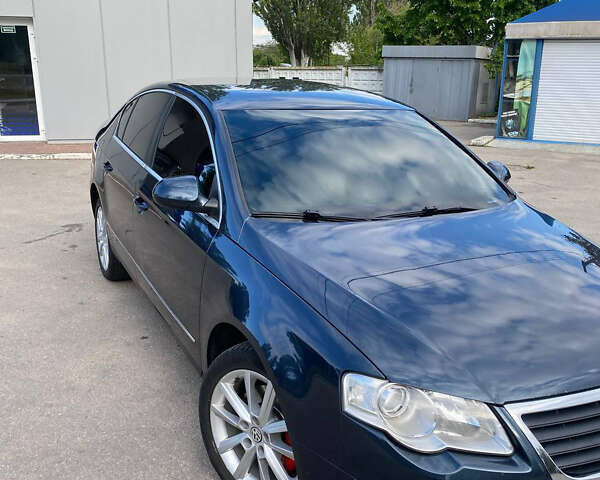 Серый Фольксваген Пассат, объемом двигателя 1.8 л и пробегом 230 тыс. км за 6300 $, фото 1 на Automoto.ua