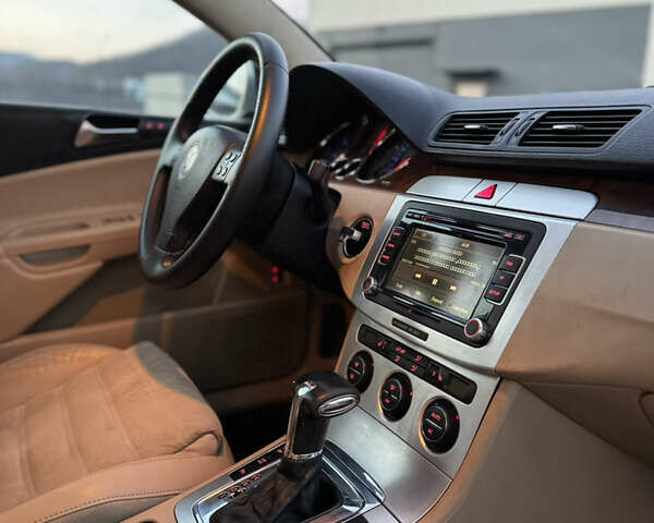 Сірий Фольксваген Пассат, об'ємом двигуна 1.97 л та пробігом 308 тис. км за 6500 $, фото 14 на Automoto.ua