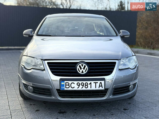 Серый Фольксваген Пассат, объемом двигателя 2 л и пробегом 309 тыс. км за 5900 $, фото 1 на Automoto.ua