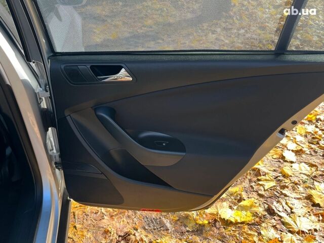 Серый Фольксваген Пассат, объемом двигателя 1.8 л и пробегом 258 тыс. км за 7390 $, фото 23 на Automoto.ua