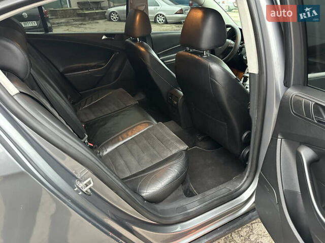 Сірий Фольксваген Пассат, об'ємом двигуна 2 л та пробігом 231 тис. км за 6250 $, фото 17 на Automoto.ua