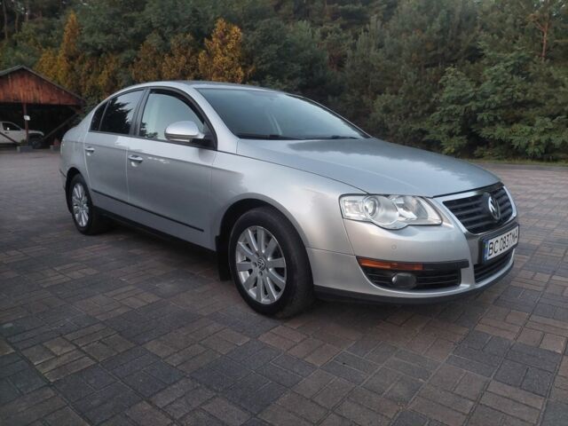 Сірий Фольксваген Пассат, об'ємом двигуна 2 л та пробігом 370 тис. км за 6200 $, фото 4 на Automoto.ua