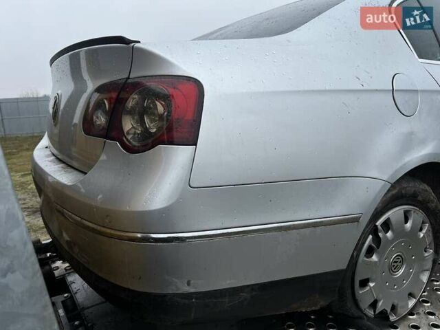 Сірий Фольксваген Пассат, об'ємом двигуна 1.8 л та пробігом 280 тис. км за 1450 $, фото 4 на Automoto.ua