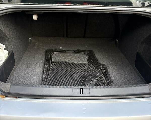 Серый Фольксваген Пассат, объемом двигателя 1.8 л и пробегом 128 тыс. км за 10700 $, фото 7 на Automoto.ua