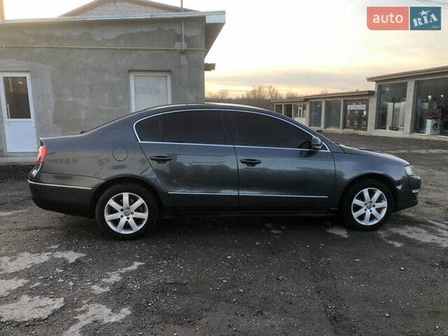 Сірий Фольксваген Пассат, об'ємом двигуна 1.8 л та пробігом 320 тис. км за 5550 $, фото 6 на Automoto.ua