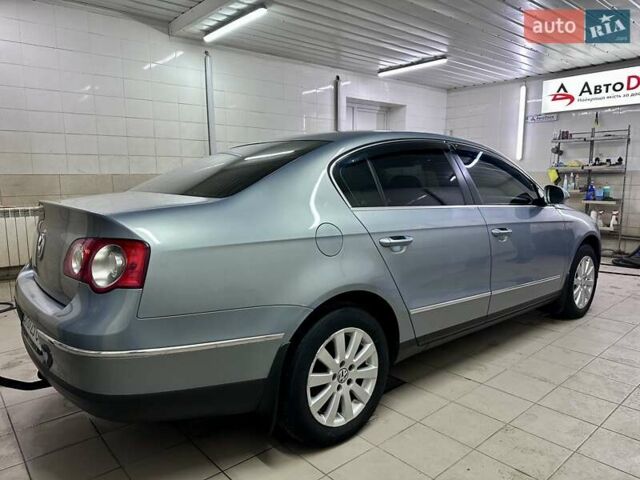 Серый Фольксваген Пассат, объемом двигателя 1.8 л и пробегом 290 тыс. км за 5499 $, фото 8 на Automoto.ua