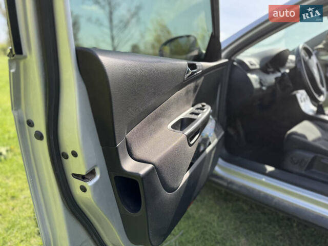 Сірий Фольксваген Пассат, об'ємом двигуна 1.9 л та пробігом 352 тис. км за 6400 $, фото 11 на Automoto.ua