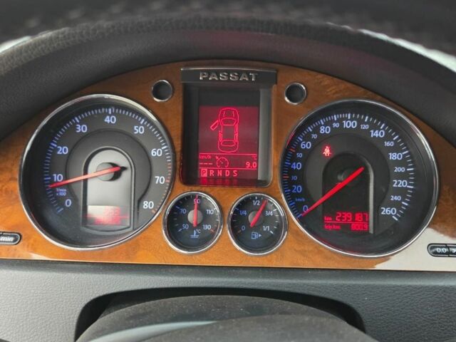 Серый Фольксваген Пассат, объемом двигателя 1.8 л и пробегом 239 тыс. км за 6799 $, фото 13 на Automoto.ua