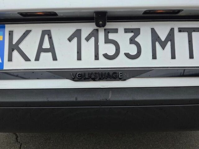 Серый Фольксваген Пассат, объемом двигателя 1.8 л и пробегом 239 тыс. км за 6799 $, фото 7 на Automoto.ua