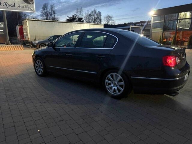 Серый Фольксваген Пассат, объемом двигателя 2 л и пробегом 280 тыс. км за 2400 $, фото 4 на Automoto.ua