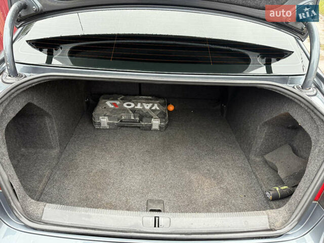 Серый Фольксваген Пассат, объемом двигателя 1.97 л и пробегом 236 тыс. км за 6000 $, фото 6 на Automoto.ua