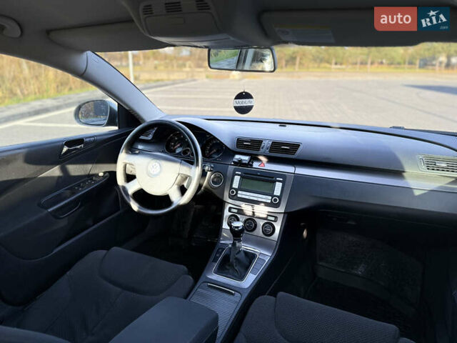 Серый Фольксваген Пассат, объемом двигателя 2 л и пробегом 309 тыс. км за 5900 $, фото 18 на Automoto.ua