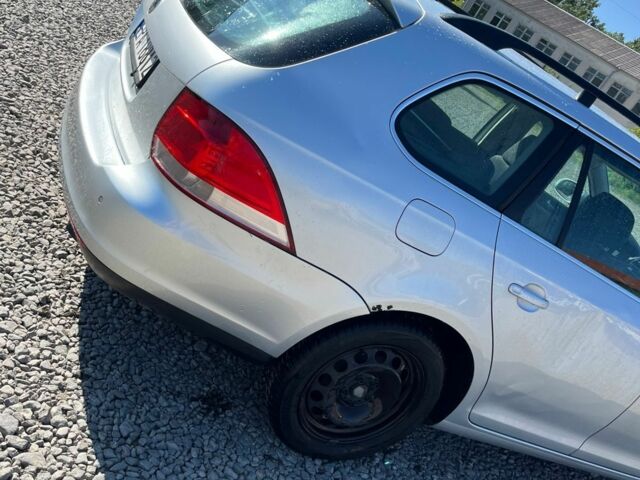 Серый Фольксваген Пассат, объемом двигателя 1.9 л и пробегом 400 тыс. км за 2800 $, фото 3 на Automoto.ua