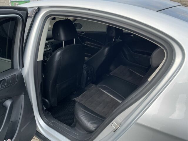 Серый Фольксваген Пассат, объемом двигателя 3.2 л и пробегом 310 тыс. км за 6000 $, фото 5 на Automoto.ua