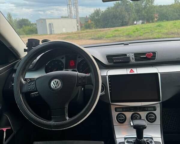 Серый Фольксваген Пассат, объемом двигателя 1.8 л и пробегом 285 тыс. км за 7800 $, фото 12 на Automoto.ua