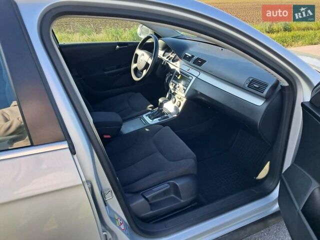 Сірий Фольксваген Пассат, об'ємом двигуна 1.6 л та пробігом 380 тис. км за 6800 $, фото 3 на Automoto.ua