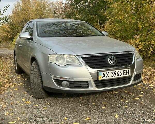 Серый Фольксваген Пассат, объемом двигателя 1.8 л и пробегом 255 тыс. км за 6900 $, фото 3 на Automoto.ua