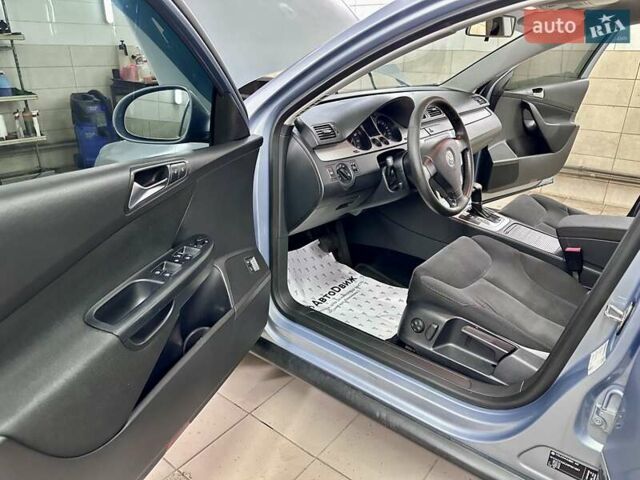 Серый Фольксваген Пассат, объемом двигателя 1.8 л и пробегом 290 тыс. км за 5499 $, фото 25 на Automoto.ua