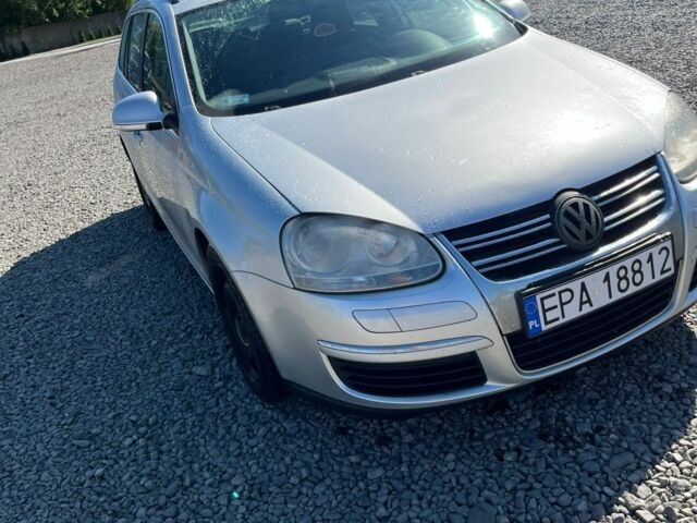 Серый Фольксваген Пассат, объемом двигателя 1.9 л и пробегом 400 тыс. км за 2800 $, фото 1 на Automoto.ua