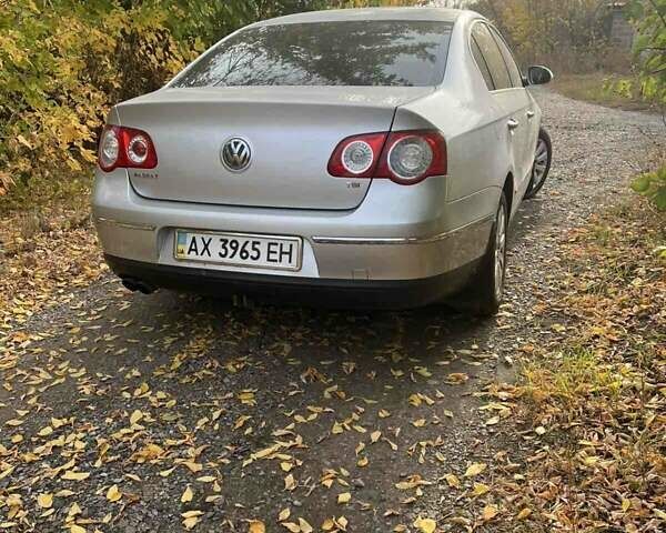 Серый Фольксваген Пассат, объемом двигателя 1.8 л и пробегом 255 тыс. км за 6900 $, фото 2 на Automoto.ua