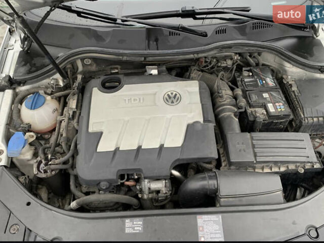 Серый Фольксваген Пассат, объемом двигателя 1.97 л и пробегом 333 тыс. км за 6500 $, фото 8 на Automoto.ua