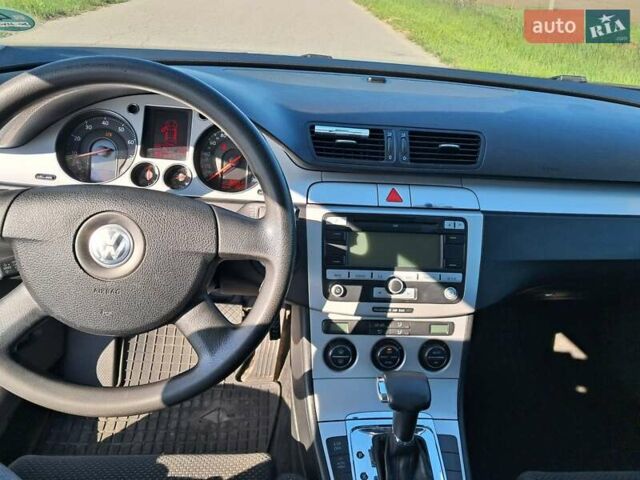 Сірий Фольксваген Пассат, об'ємом двигуна 1.6 л та пробігом 380 тис. км за 6800 $, фото 14 на Automoto.ua