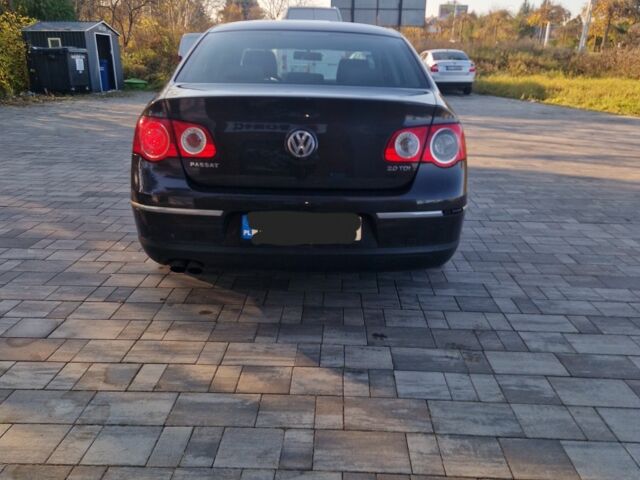 Серый Фольксваген Пассат, объемом двигателя 2 л и пробегом 300 тыс. км за 2786 $, фото 5 на Automoto.ua