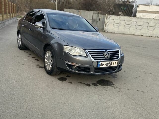 Сірий Фольксваген Пассат, об'ємом двигуна 1.8 л та пробігом 174 тис. км за 5800 $, фото 3 на Automoto.ua