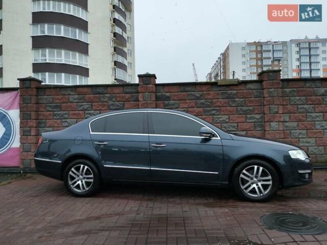 Серый Фольксваген Пассат, объемом двигателя 1.97 л и пробегом 262 тыс. км за 8700 $, фото 13 на Automoto.ua