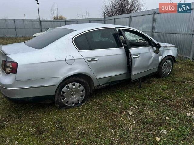 Сірий Фольксваген Пассат, об'ємом двигуна 1.8 л та пробігом 280 тис. км за 1450 $, фото 6 на Automoto.ua