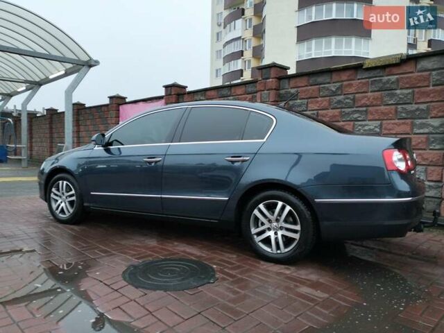 Серый Фольксваген Пассат, объемом двигателя 1.97 л и пробегом 262 тыс. км за 8700 $, фото 7 на Automoto.ua