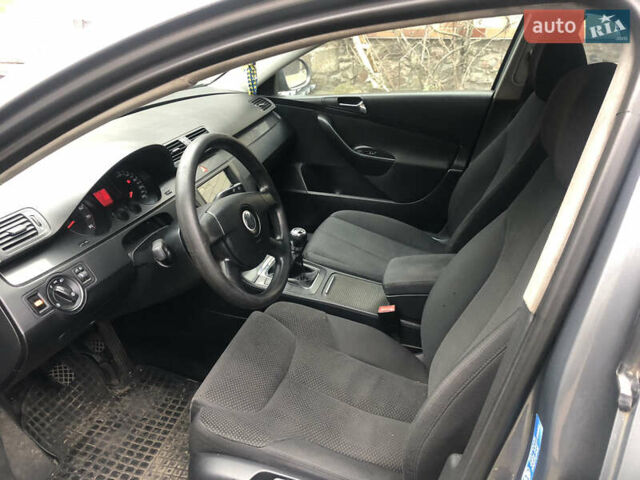Сірий Фольксваген Пассат, об'ємом двигуна 1.98 л та пробігом 270 тис. км за 4900 $, фото 16 на Automoto.ua