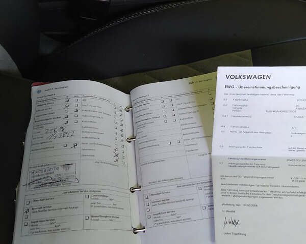 Серый Фольксваген Пассат, объемом двигателя 1.6 л и пробегом 178 тыс. км за 8100 $, фото 13 на Automoto.ua