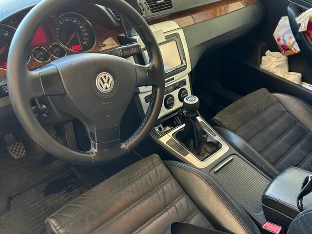 Серый Фольксваген Пассат, объемом двигателя 1.8 л и пробегом 208 тыс. км за 6000 $, фото 6 на Automoto.ua