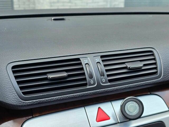 Серый Фольксваген Пассат, объемом двигателя 1.8 л и пробегом 240 тыс. км за 6499 $, фото 7 на Automoto.ua