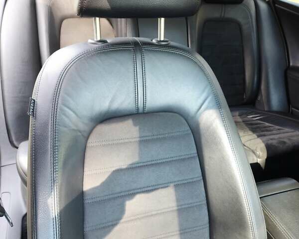 Серый Фольксваген Пассат, объемом двигателя 1.8 л и пробегом 230 тыс. км за 7500 $, фото 25 на Automoto.ua