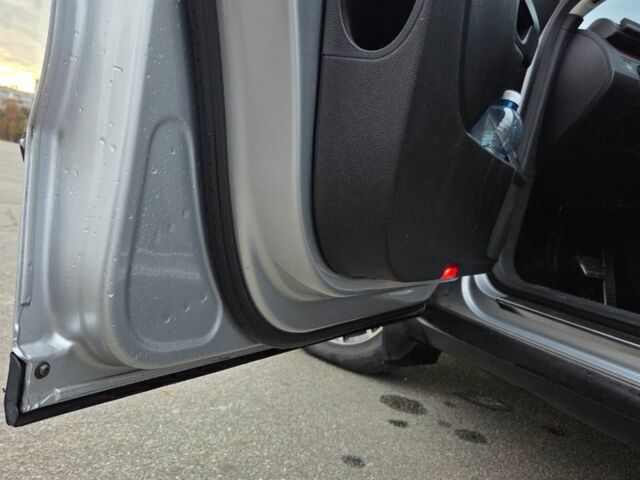 Серый Фольксваген Пассат, объемом двигателя 1.8 л и пробегом 239 тыс. км за 6799 $, фото 17 на Automoto.ua