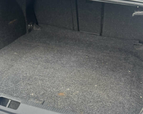 Серый Фольксваген Пассат, объемом двигателя 1.97 л и пробегом 275 тыс. км за 6750 $, фото 35 на Automoto.ua