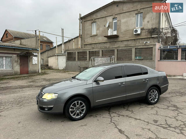 Сірий Фольксваген Пассат, об'ємом двигуна 2 л та пробігом 231 тис. км за 6250 $, фото 2 на Automoto.ua