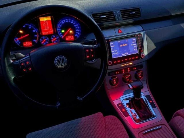 Серый Фольксваген Пассат, объемом двигателя 2 л и пробегом 280 тыс. км за 2400 $, фото 7 на Automoto.ua