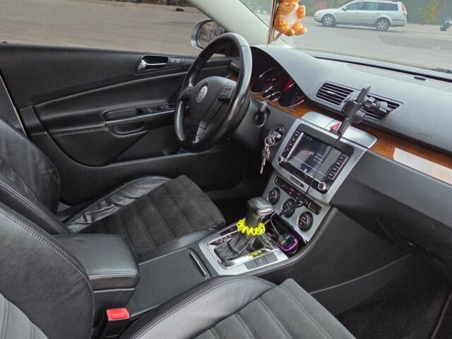 Серый Фольксваген Пассат, объемом двигателя 1.8 л и пробегом 239 тыс. км за 6799 $, фото 5 на Automoto.ua