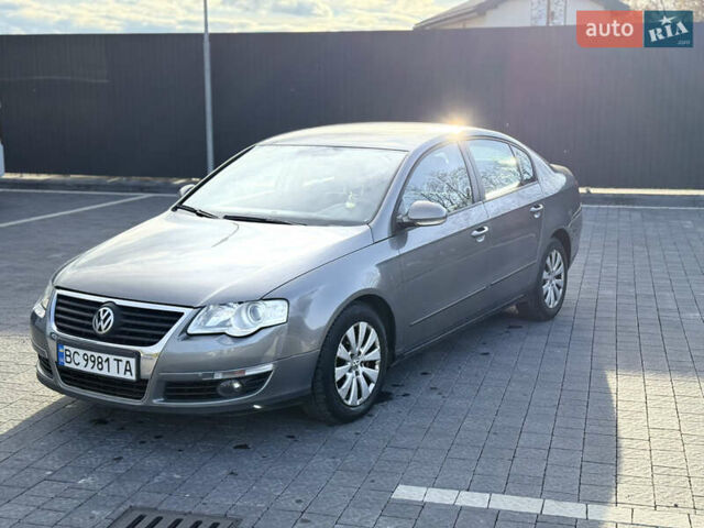 Серый Фольксваген Пассат, объемом двигателя 2 л и пробегом 309 тыс. км за 5900 $, фото 7 на Automoto.ua