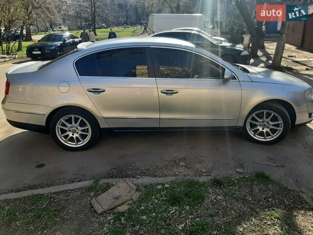 Серый Фольксваген Пассат, объемом двигателя 1.8 л и пробегом 229 тыс. км за 7550 $, фото 3 на Automoto.ua