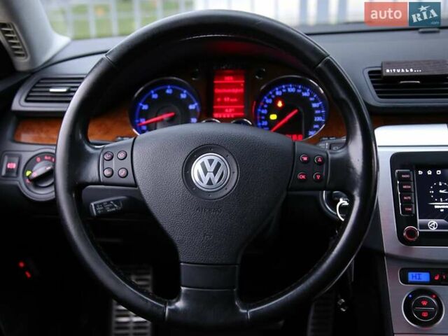 Сірий Фольксваген Пассат, об'ємом двигуна 1.8 л та пробігом 241 тис. км за 6900 $, фото 11 на Automoto.ua