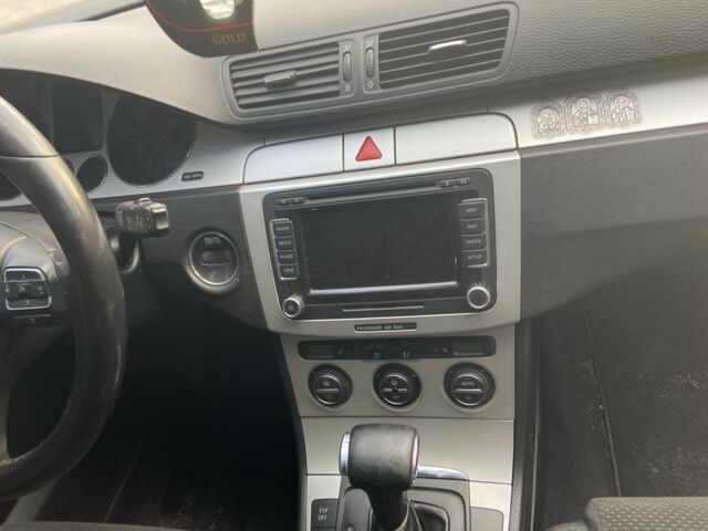 Сірий Фольксваген Пассат, об'ємом двигуна 1.8 л та пробігом 174 тис. км за 5800 $, фото 7 на Automoto.ua