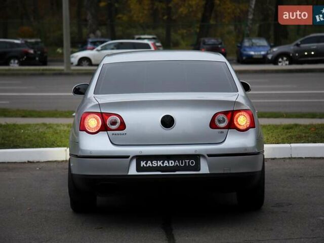 Сірий Фольксваген Пассат, об'ємом двигуна 1.8 л та пробігом 241 тис. км за 6900 $, фото 4 на Automoto.ua